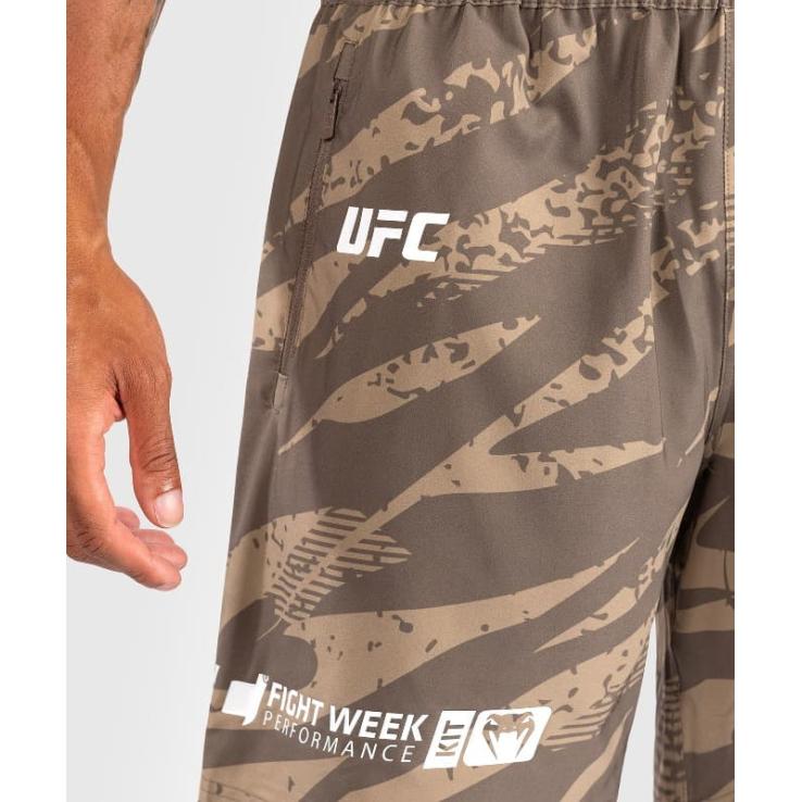 Shorts de treino UFC By Adrenaline - camuflagem deserto