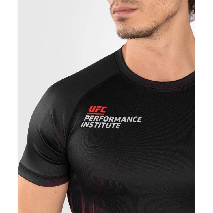 Rashguard de manga curta Venum UFC Performance Institute 2.0 preto / vermelho